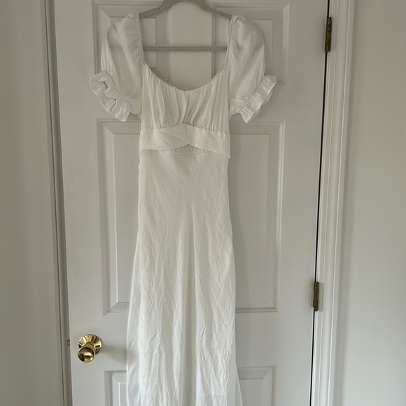 NWT Francesca’s White Midi Dress - Picture 2 of 6